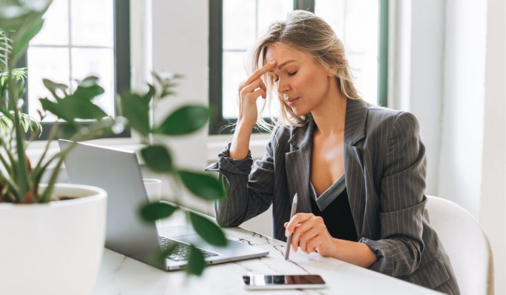 How to Overcome Imposter Syndrome as a Female Leader